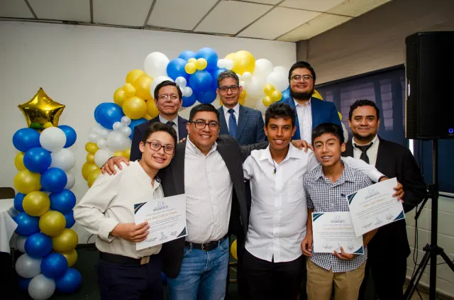 Grupo de clase de Hno. Daniel Rodríguez