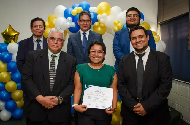 Grupo de clase de Hno. Rodolfo Morales